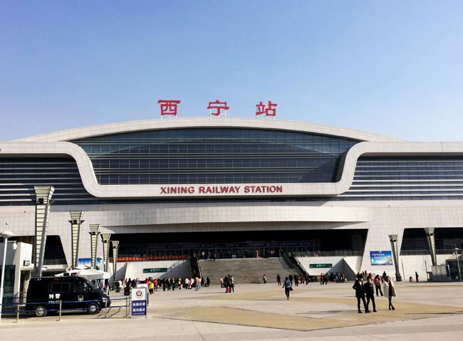 滦县西宁高铁站